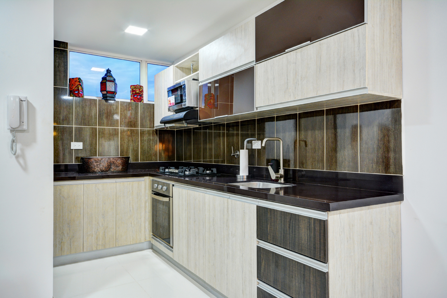 Clean, contemporary gourmet kitchen in Medellin apartment for rent