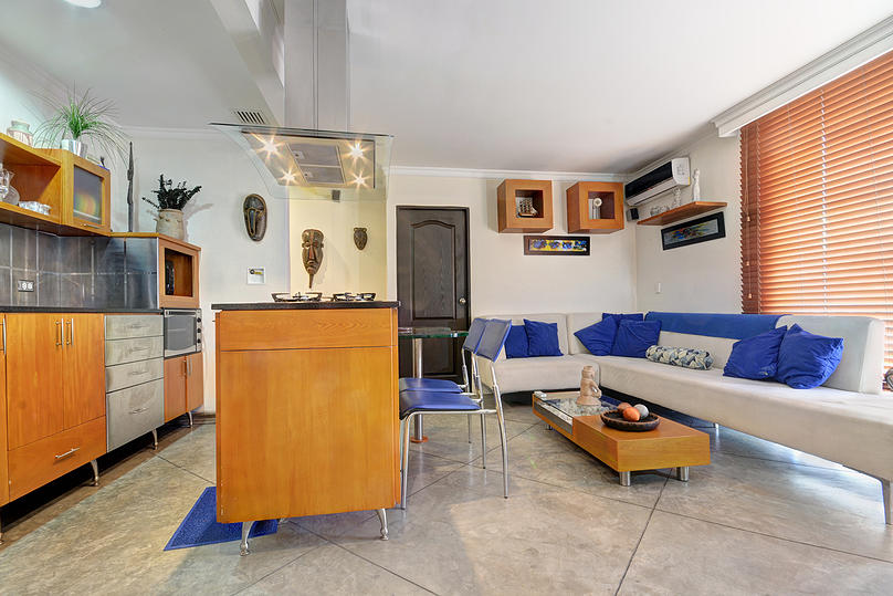 Punta Kitchen & Living room in apartment for rent in Medellin